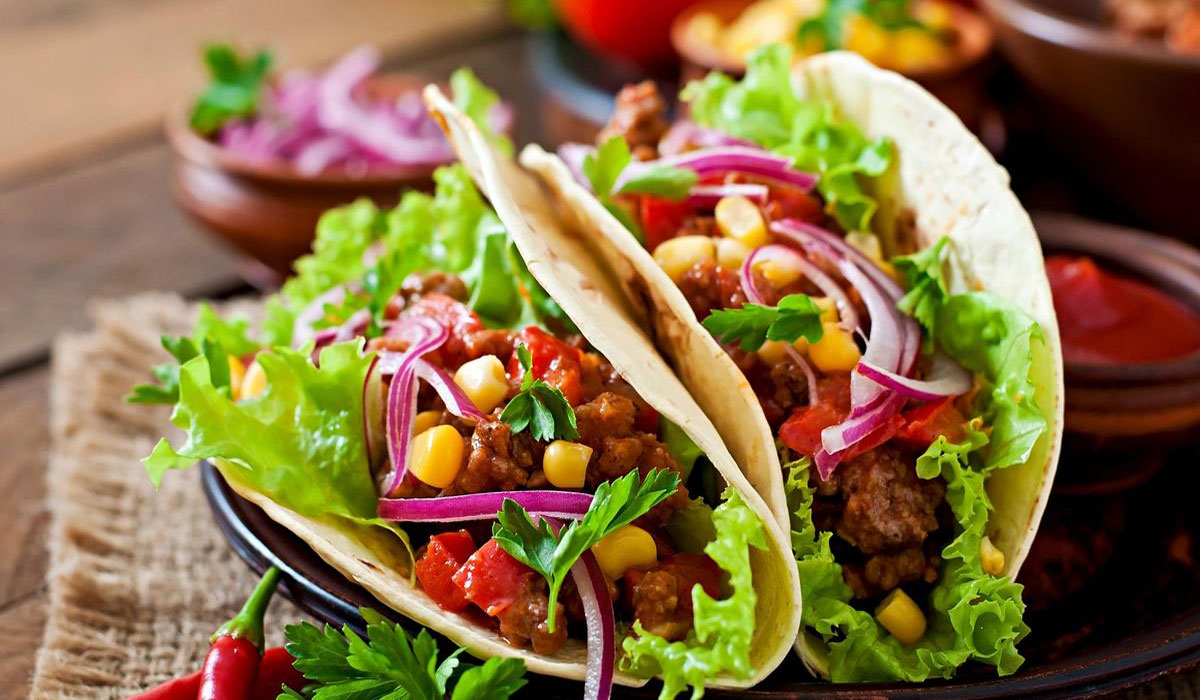 VIRAL! Tacos Khas Meksiko yang Bikin Dunia Kuliner Ketagihan